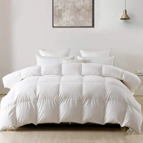 Luxurious Quilted Comforter Duvet Insert with Corner Tabs - Soft, Warm Polyester Down Alternative, Machine Washable for